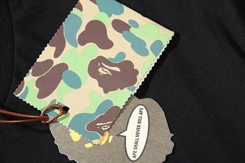 BAPE Front Graphic Short-Sleeve T-Shirt ¡ª hang_tag
