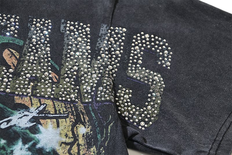 VALE USA Rhinestone Graphic Washed Black T-Shirt ¡ª detail
