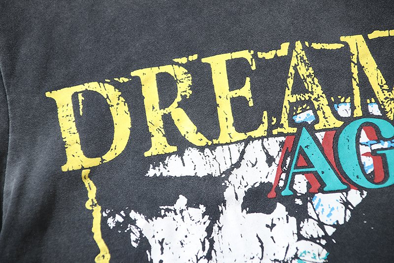 VALE USA Dreams Against the World Graphic T-Shirt ¡ª detail
