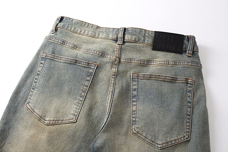 LOSTSHDWS Floral Applique Light Blue Flare Jeans ¡ª detail