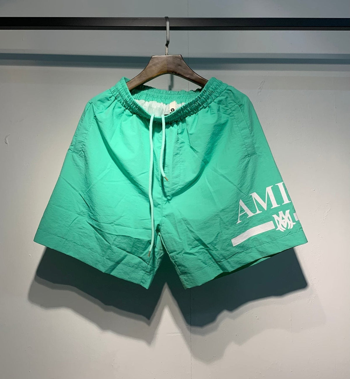 AMIRI Logo Graphic Shorts ¡ª front