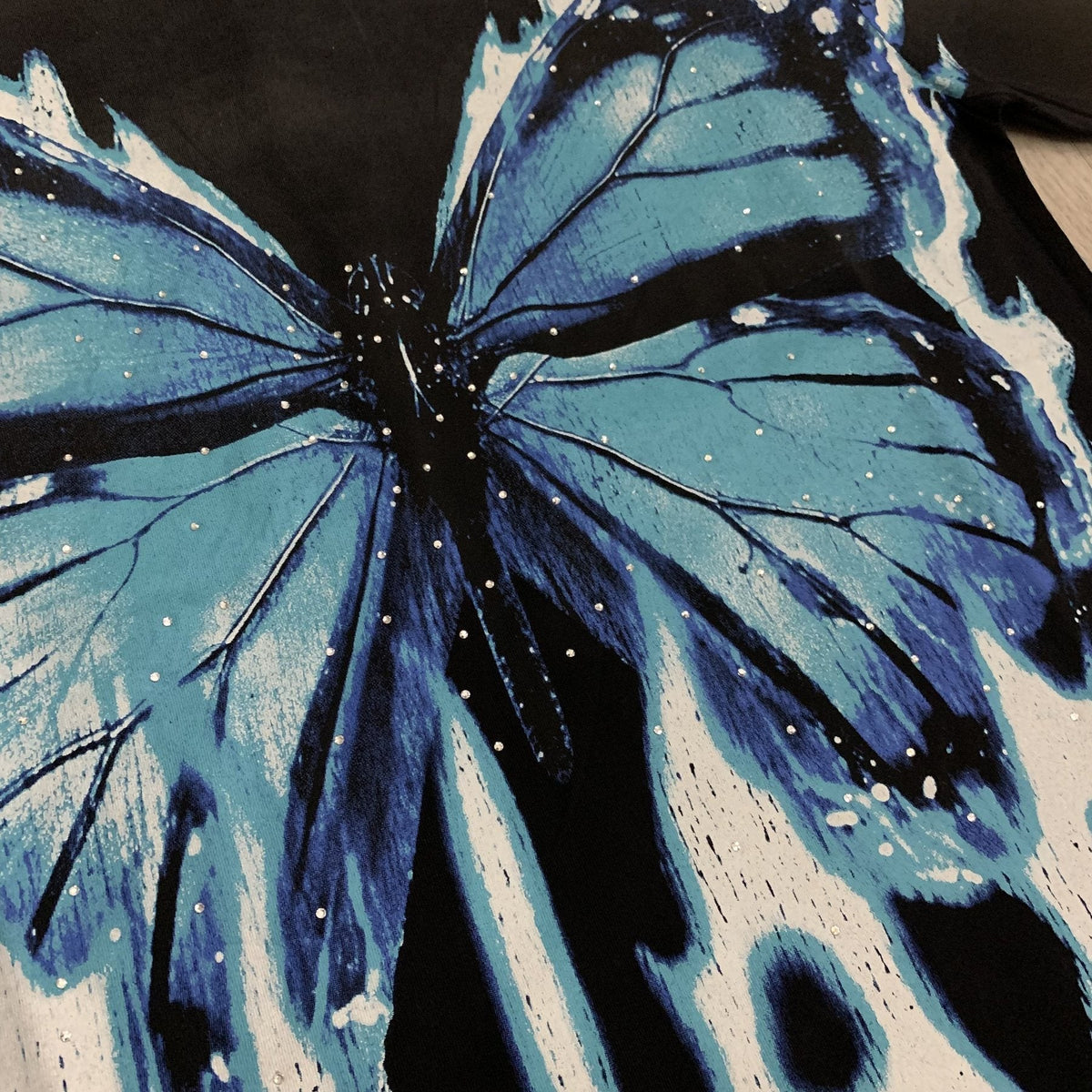 DUAA Butterfly Graphic Short-Sleeve T-Shirt ¡ª detail