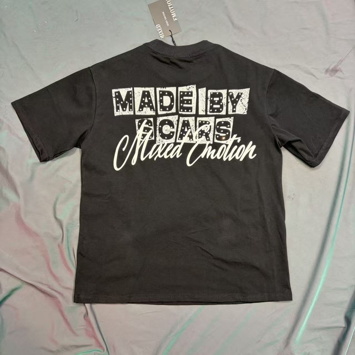 MIXED EMOTION Portrait Graphic Short-Sleeve T-Shirt ¡ª front