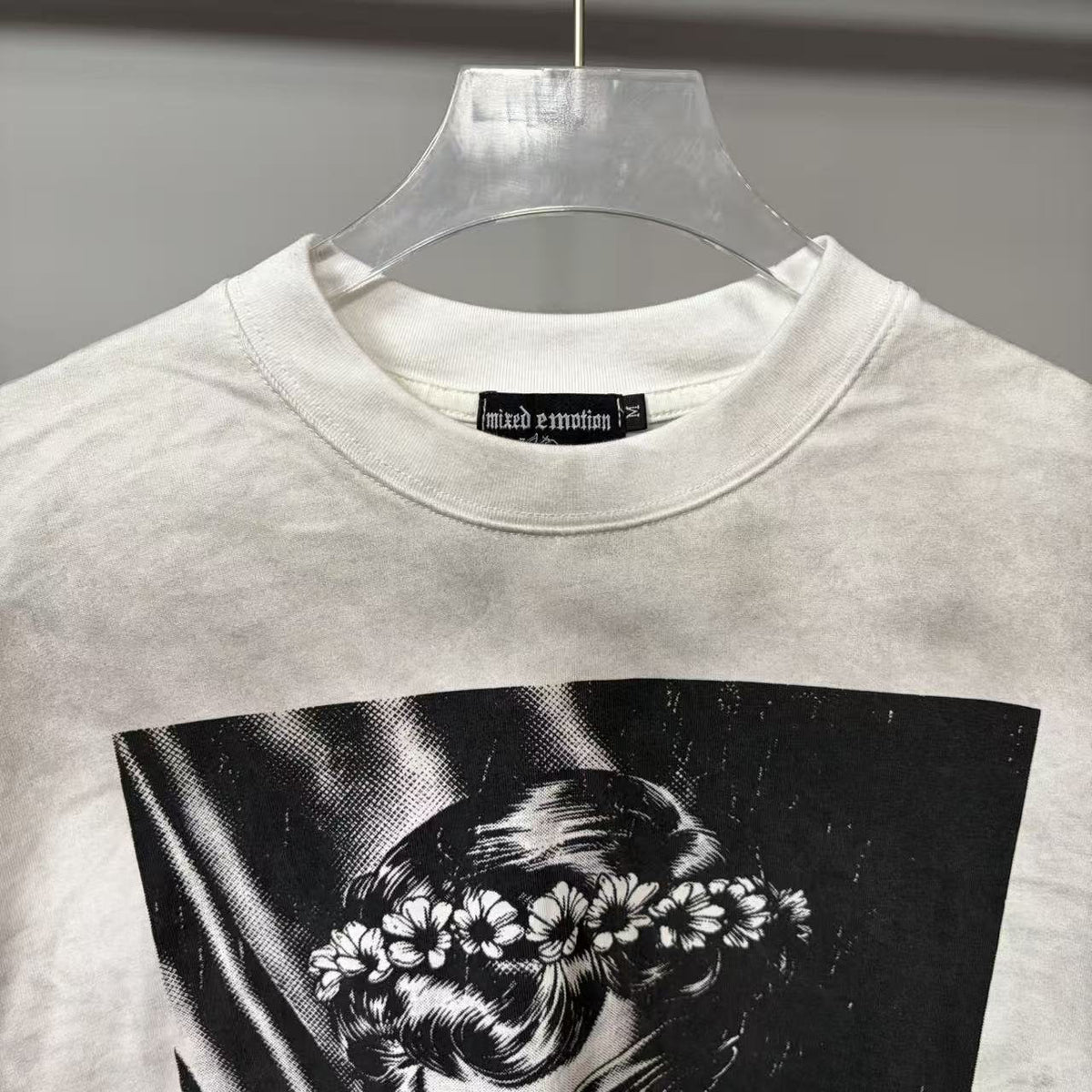 MIXED EMOTION Cherub Graphic Short-Sleeve T-Shirt ¡ª detail