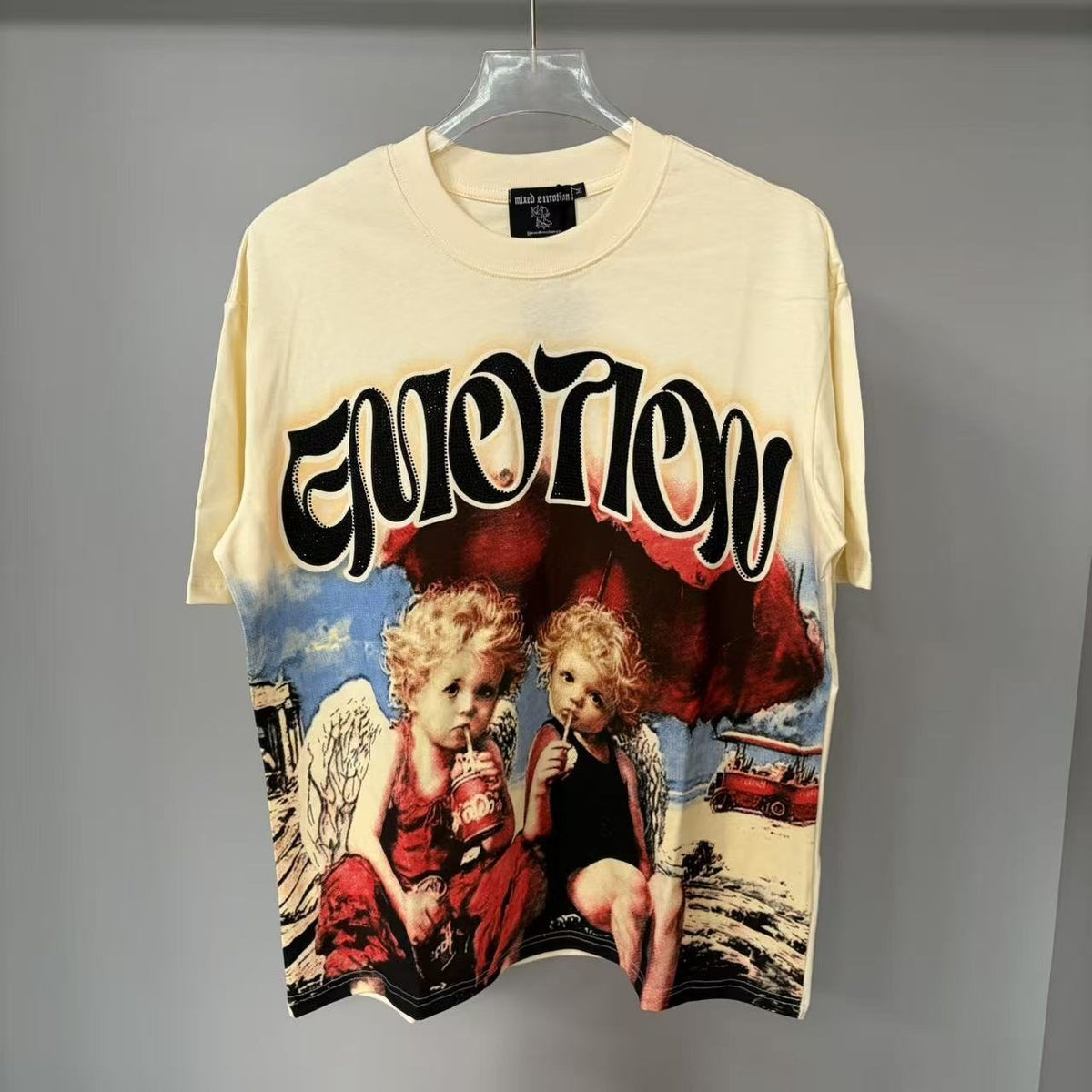 MIXED EMOTION Cherub Graphic T-Shirt ¡ª front