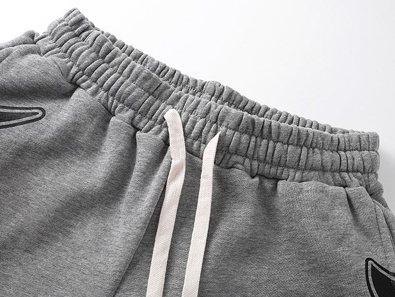 MIXED EMOTION Distressed Side-Graphic Sweat Shorts ¡ª detail