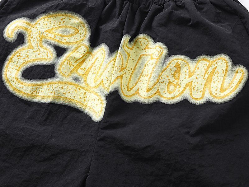 MIXED EMOTION Black Front Graphic Appliqu¨¦ Shorts ¡ª detail