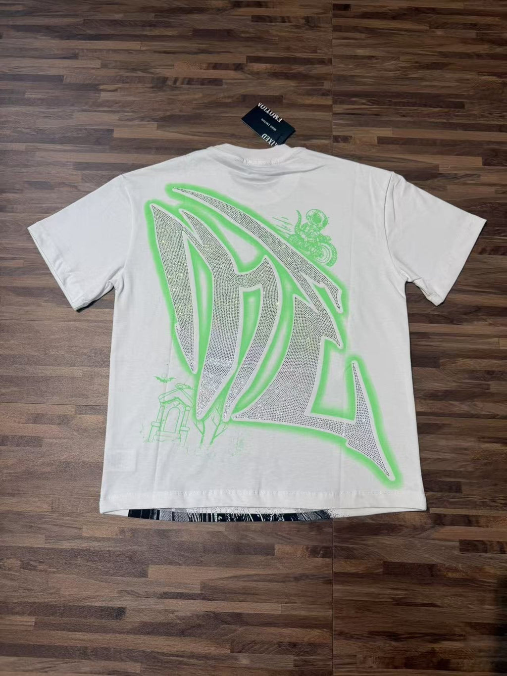 MIXED EMOTION Motorcycle Graffiti Graphic T-Shirt ¡ª back