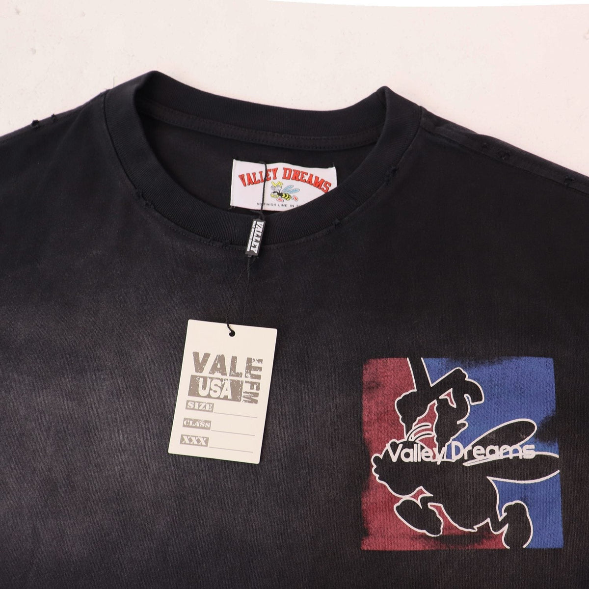 Valley Dreams Graffiti Collage Graphic T-Shirt ¡ª hang_tag