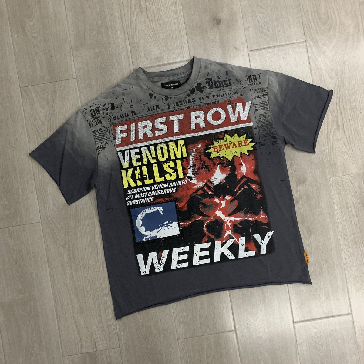FIRST ROW Breaking News Venom Kills Graphic T-Shirt ¡ª front