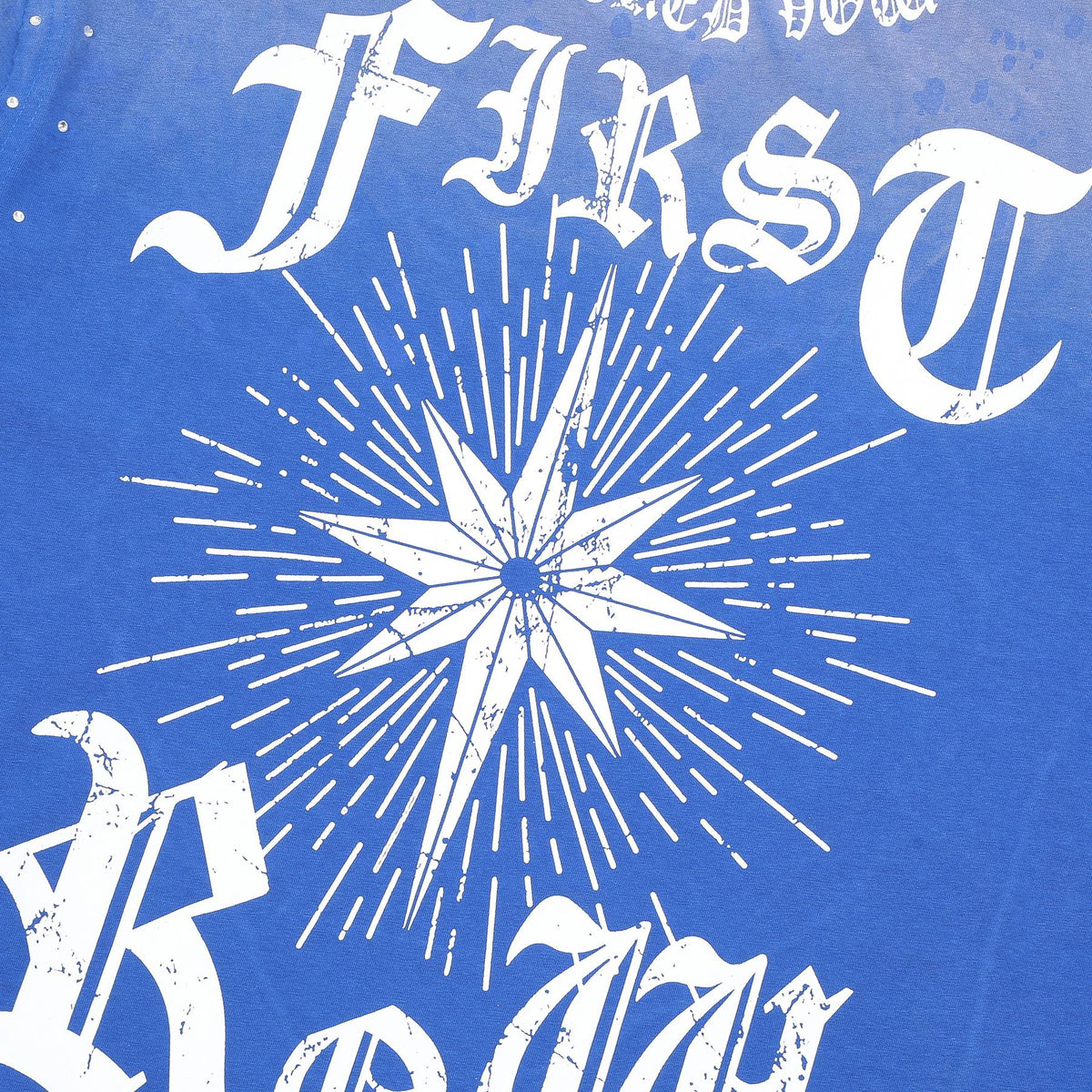 FIRST ROW A Sacred Vow Heart Graphic T-Shirt ¡ª detail
