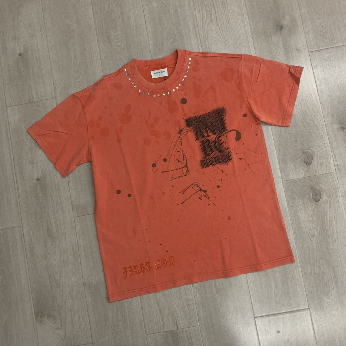 FIRST ROW Skull Rhinestone Graphic T-Shirt ¡ª front