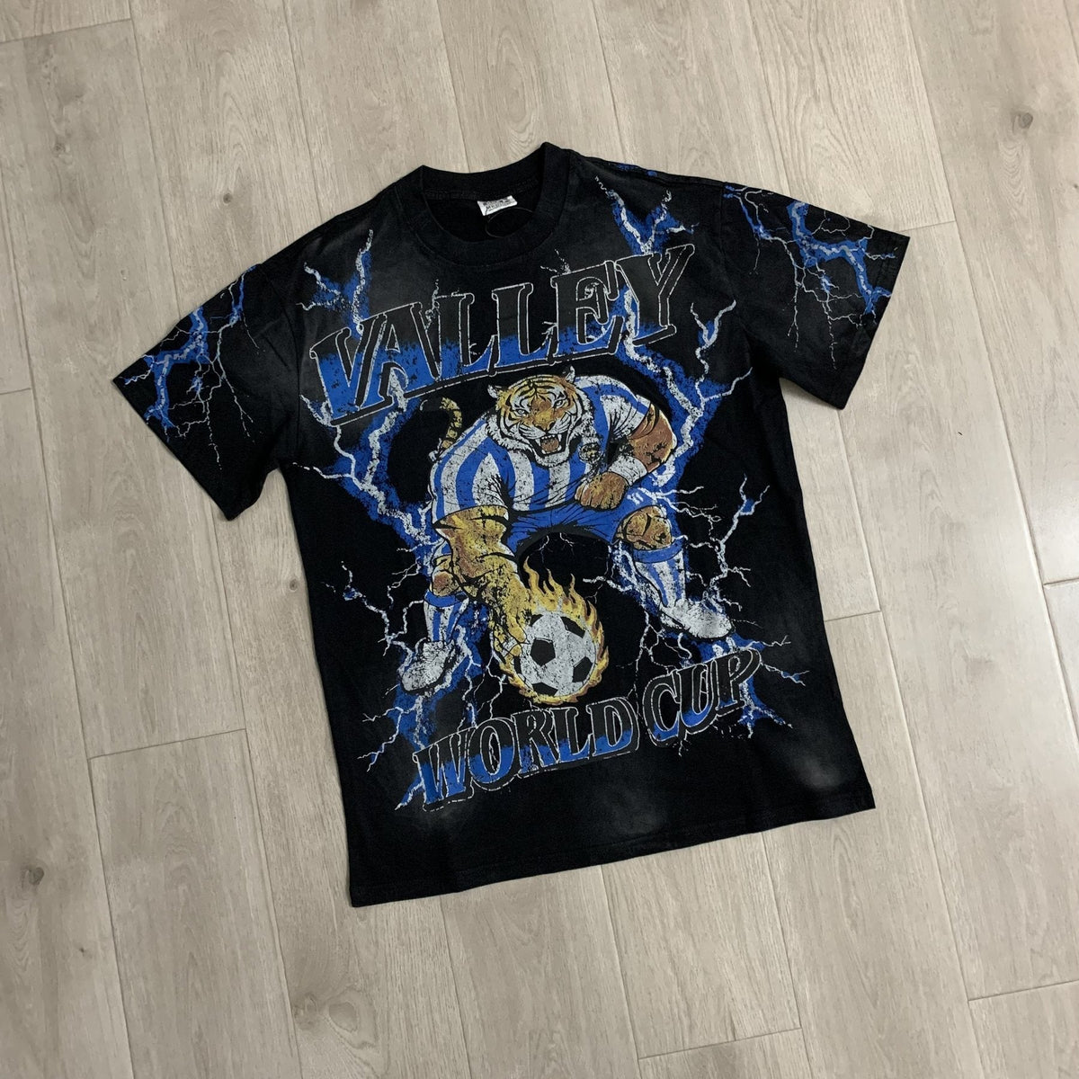 VALE USA World Cup Tiger Soccer Graphic T-Shirt ¡ª front