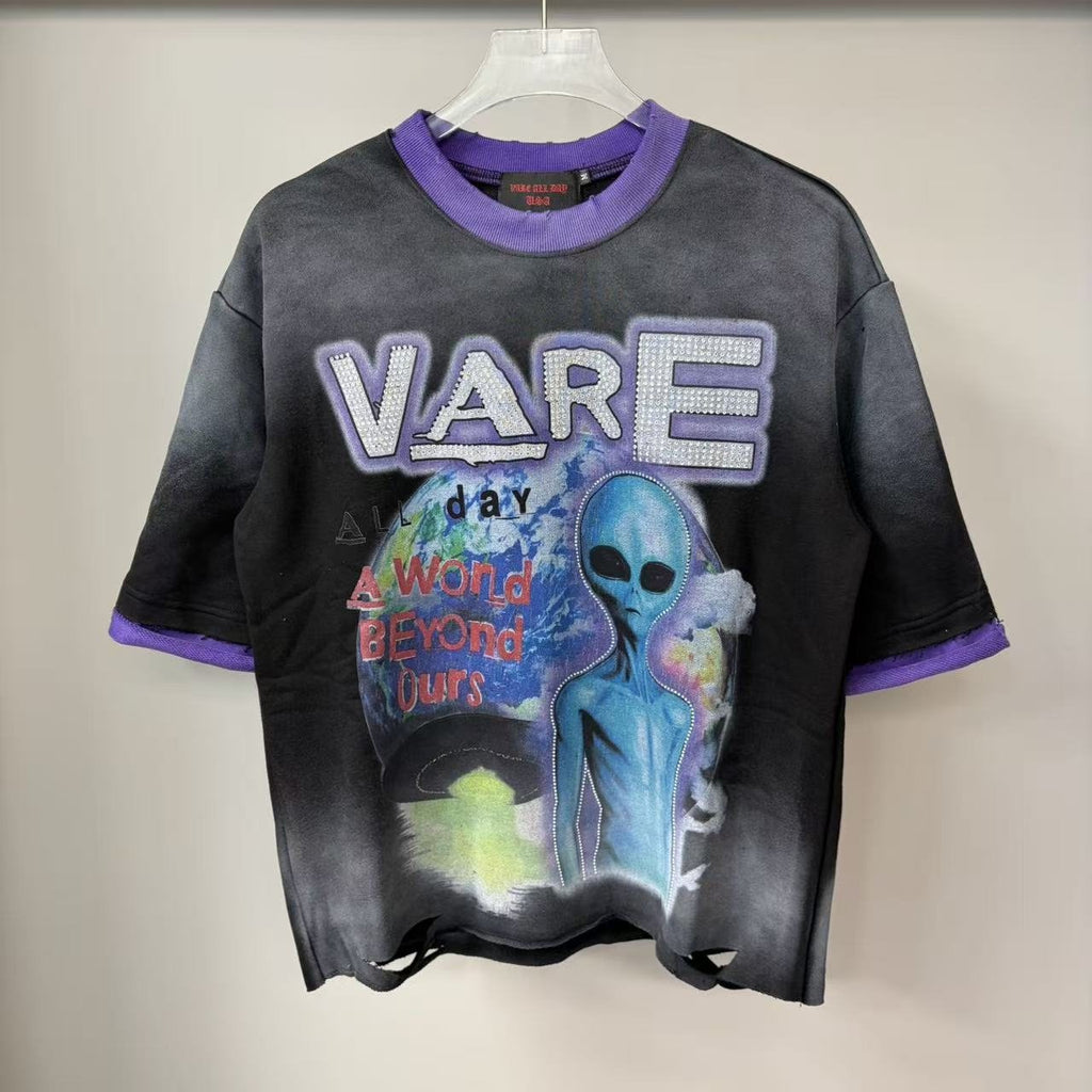 VALE ALL DAY USA A World Beyond Ours Alien Graphic T-Shirt ¡ª hero