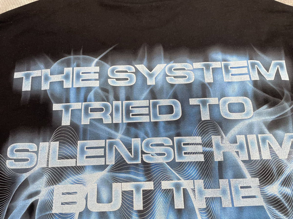 GUAPI Return of the Voice Graphic T-Shirt ¡ª detail