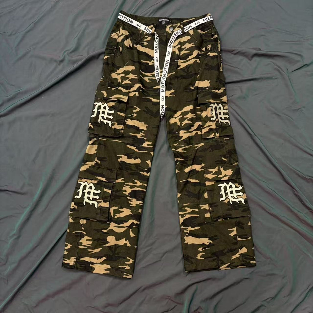 Mixed Emotion Camouflage Cargo Pants ¡ª front