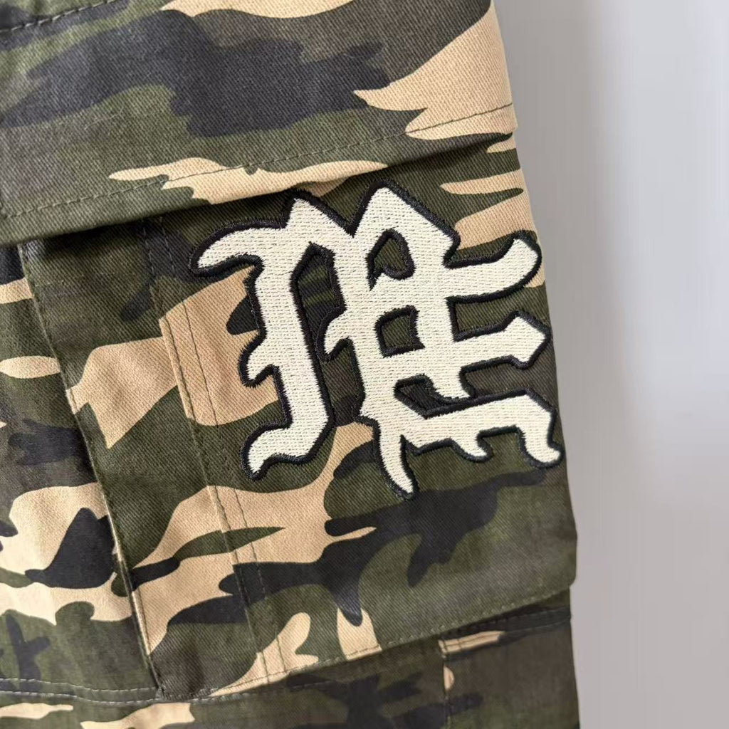 Mixed Emotion Camouflage Cargo Pants ¡ª detail