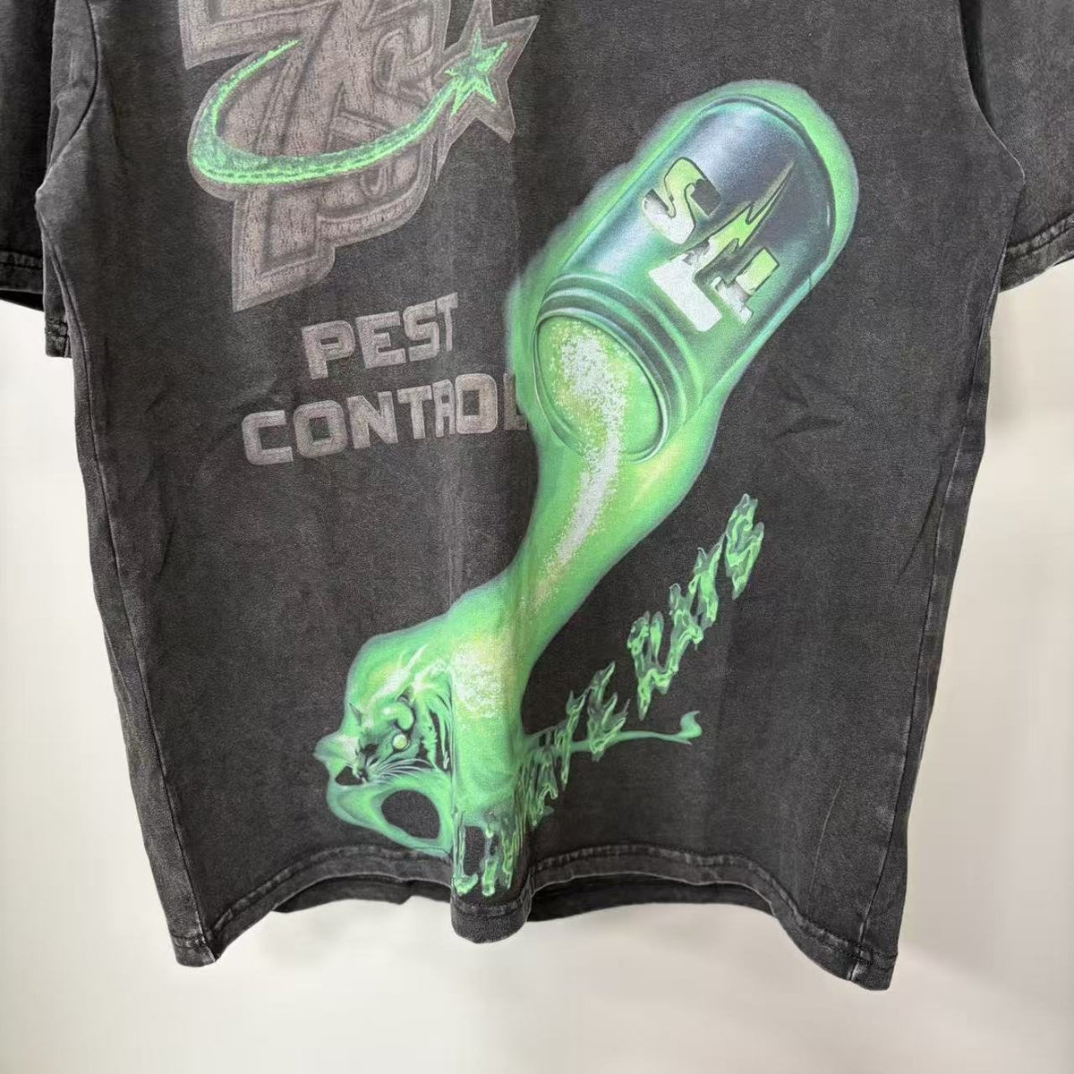 TRIPLE SEVENS Rat Graphic T-Shirt ¡ª detail