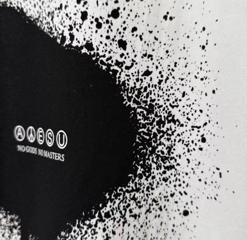 Supreme Paint-Drip Graphic T-Shirt ¡ª fabric_closeup