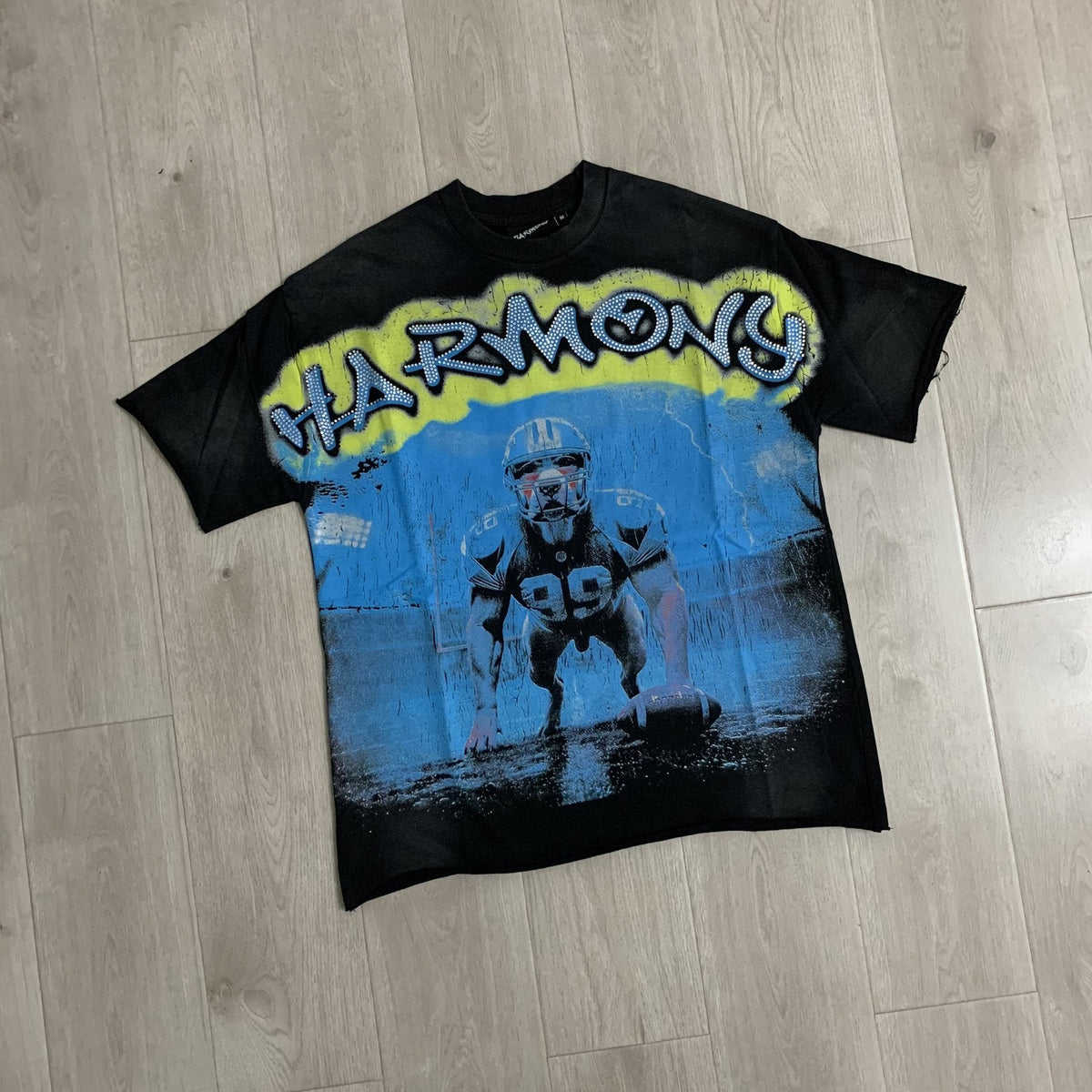 HARMONY Football Graphic Raw-Edge T-Shirt ¡ª front