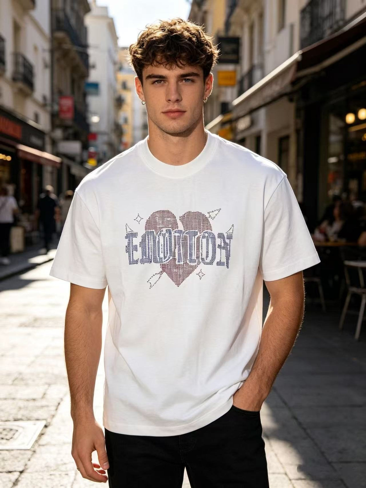 MIXED EMOTION Heart Graphic Short-Sleeve T-Shirt ¡ª model