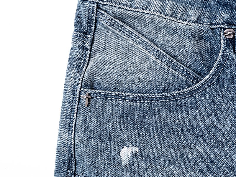 R+A Light Blue Paint-Splatter Patchwork Jeans ¡ª detail