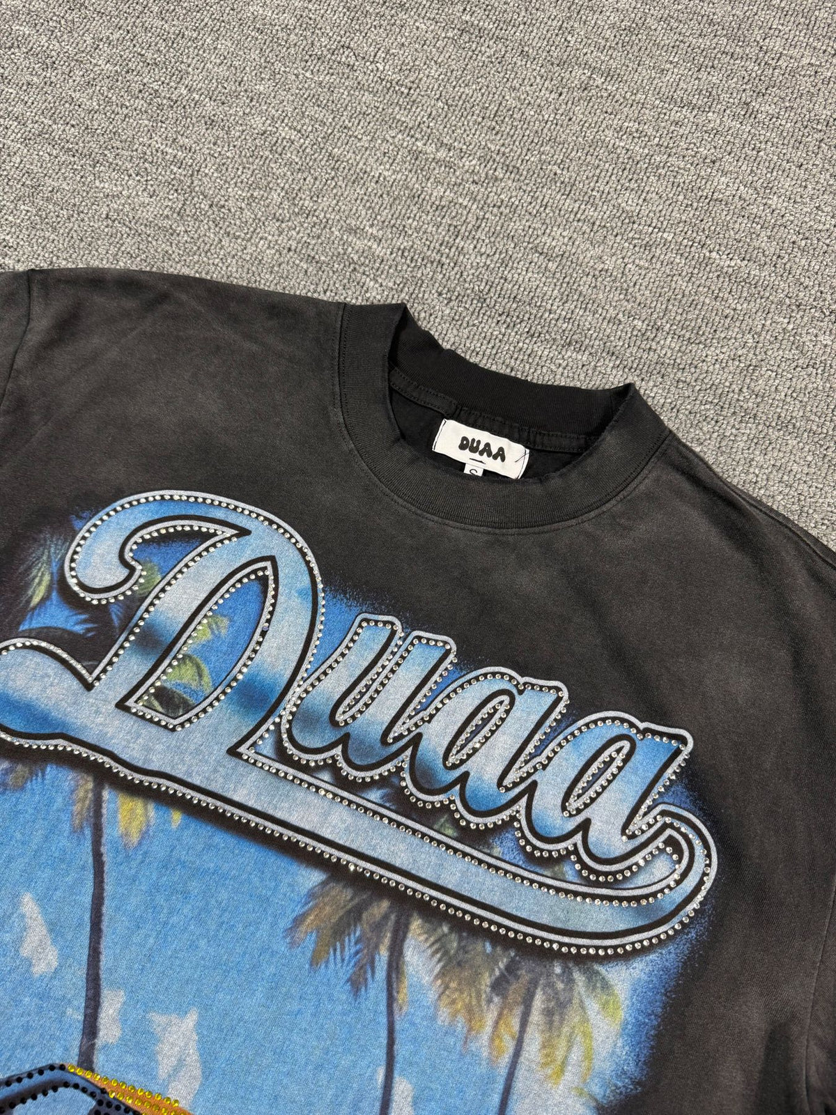 DUAA New Age Washed Black Graphic T-Shirt ¡ª detail
