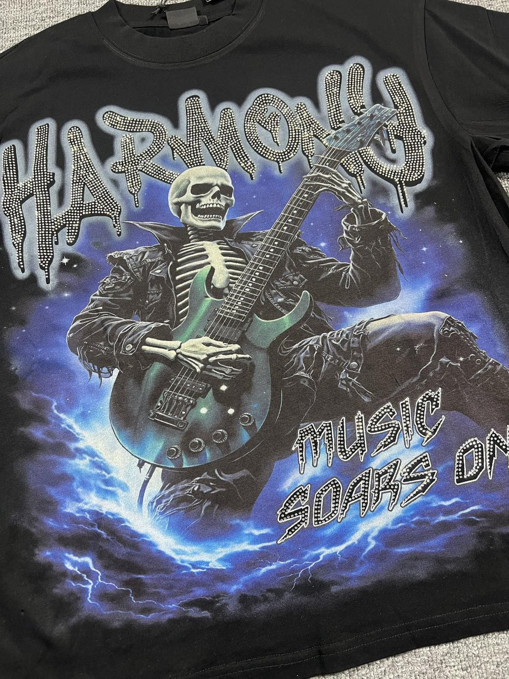 HARMONY New Age Skeleton Guitar Graphic T-Shirt ¡ª detail