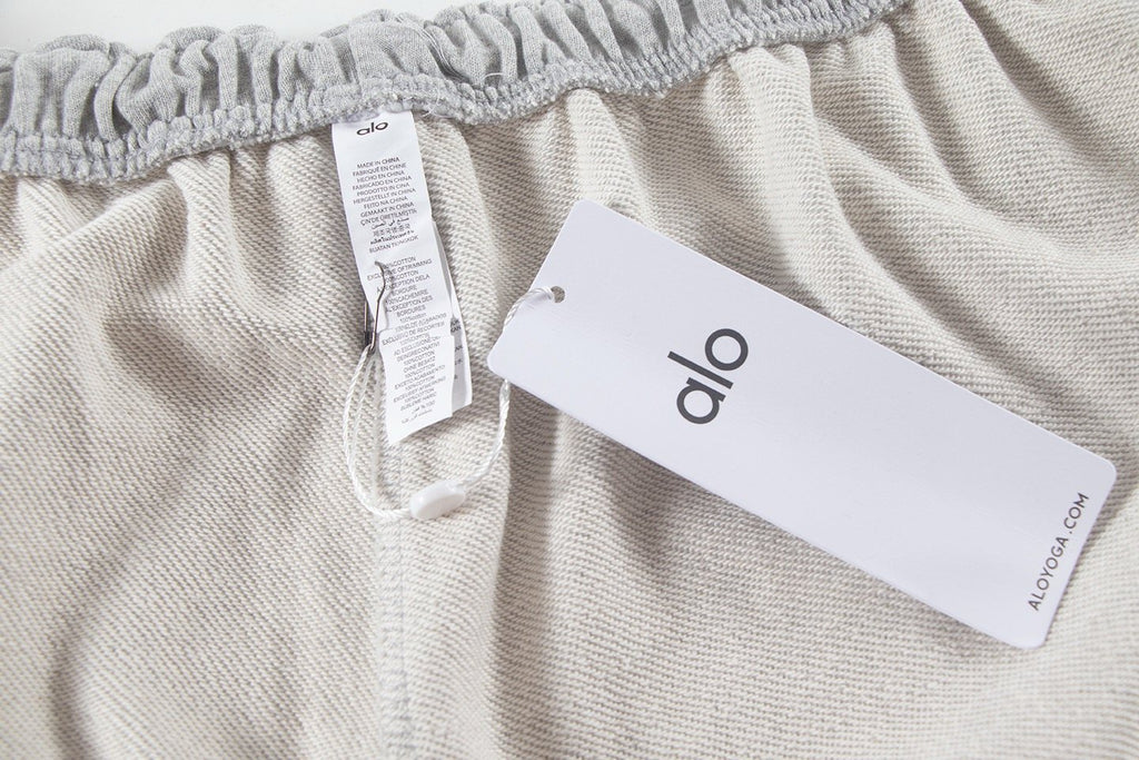 alo Elastic Waist Logo Detail Shorts ¡ª hang_tag