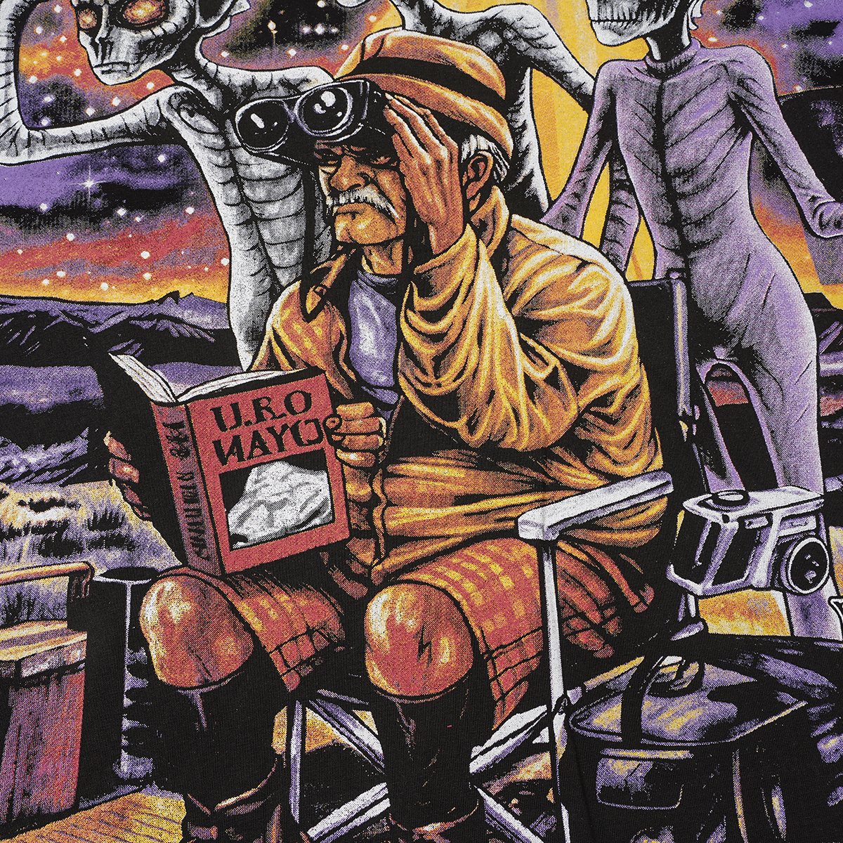 Life Hustlere No Days Off Alien UFO Graphic T-Shirt ¡ª detail
