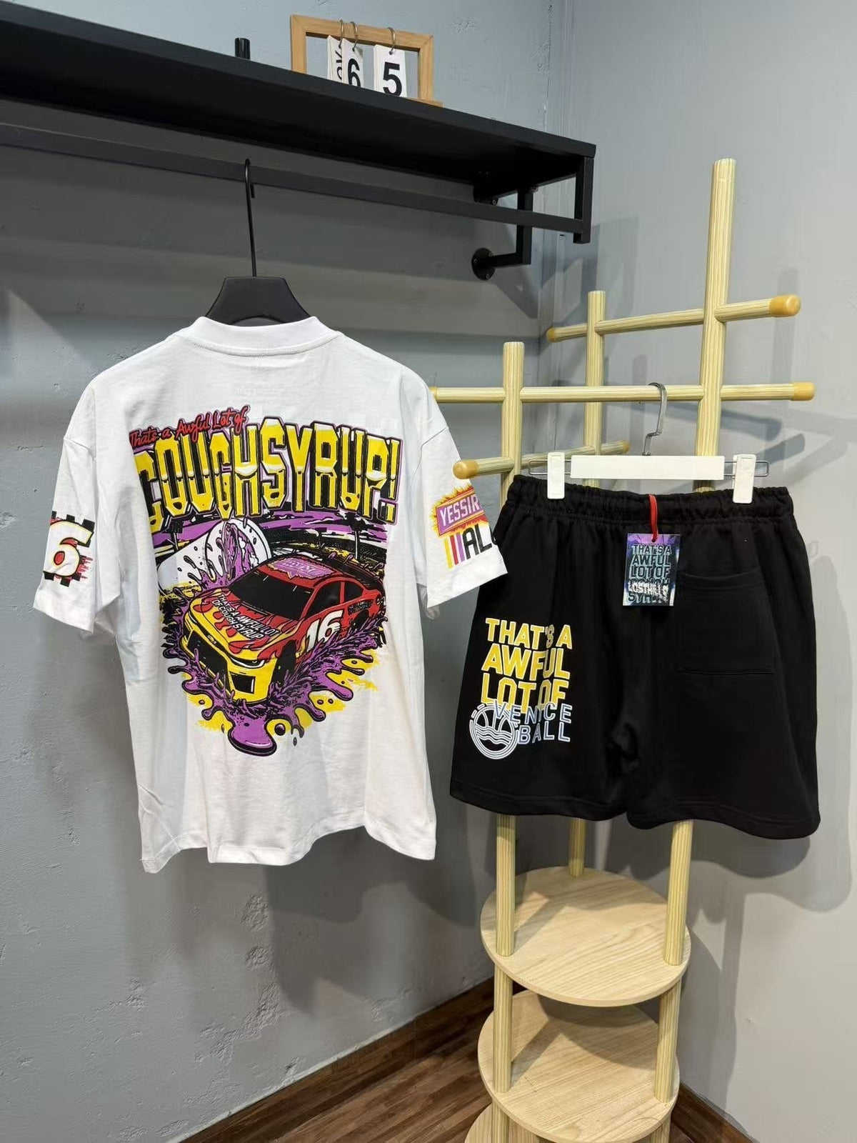 THAT'S A AWFUL LOT OF COUGH SYRUP Racing Car Graphic Short-Sleeve Set ¡ª back