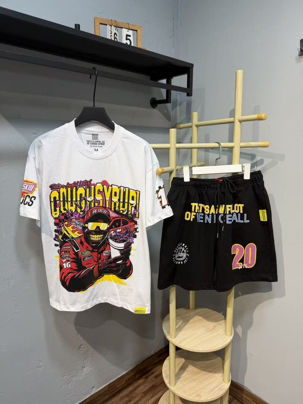 THAT'S A AWFUL LOT OF COUGH SYRUP Racing Car Graphic Short-Sleeve Set ¡ª hero