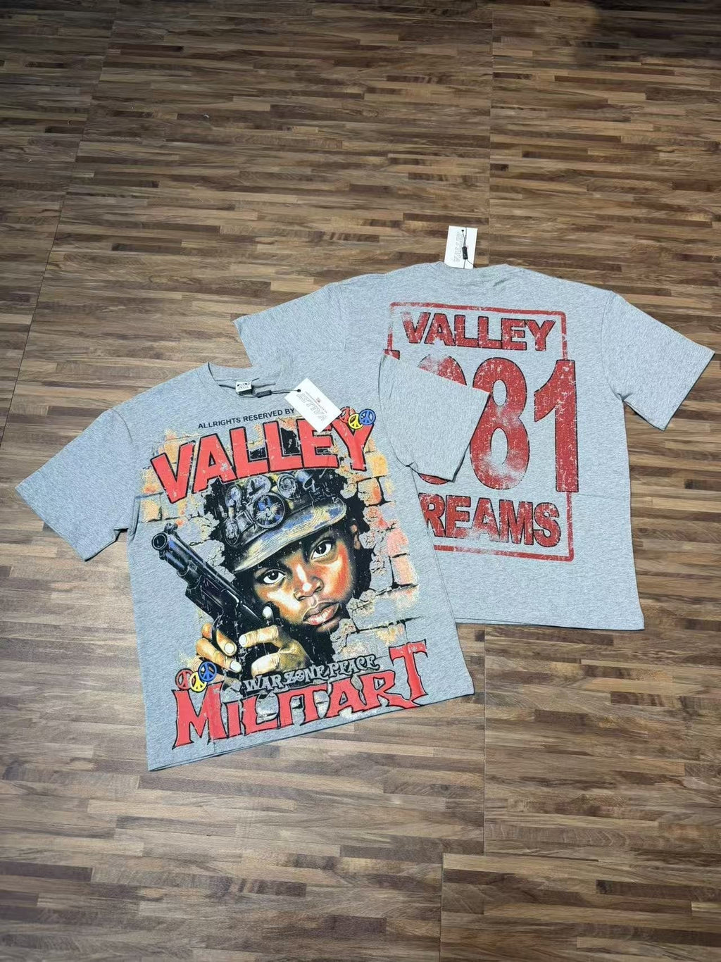 VALLEY 1981 Dreams Graphic T-Shirt ¡ª context