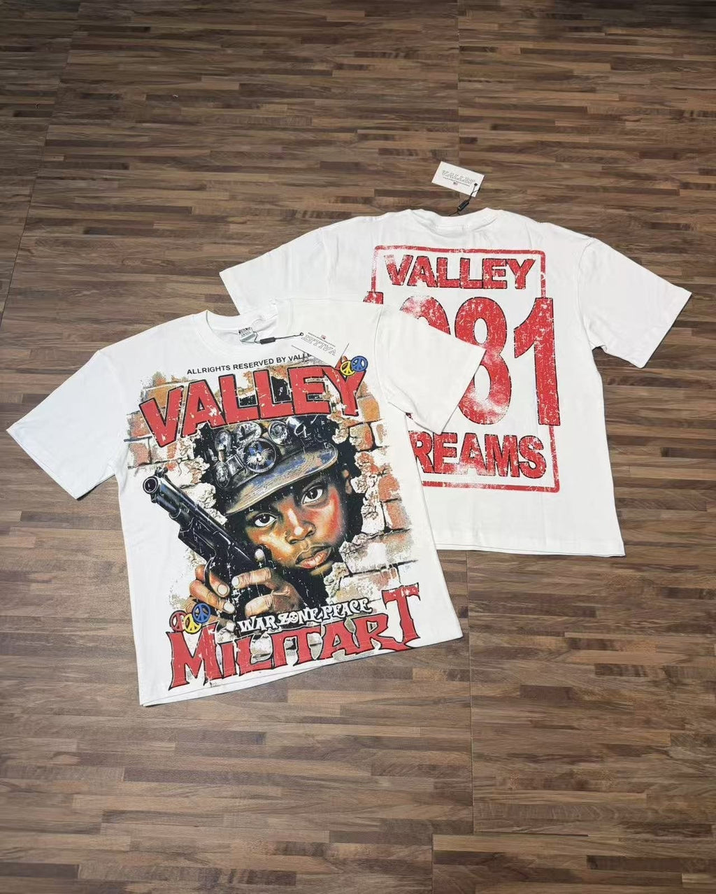 VALLEY 1981 Dreams Graphic T-Shirt ¡ª context