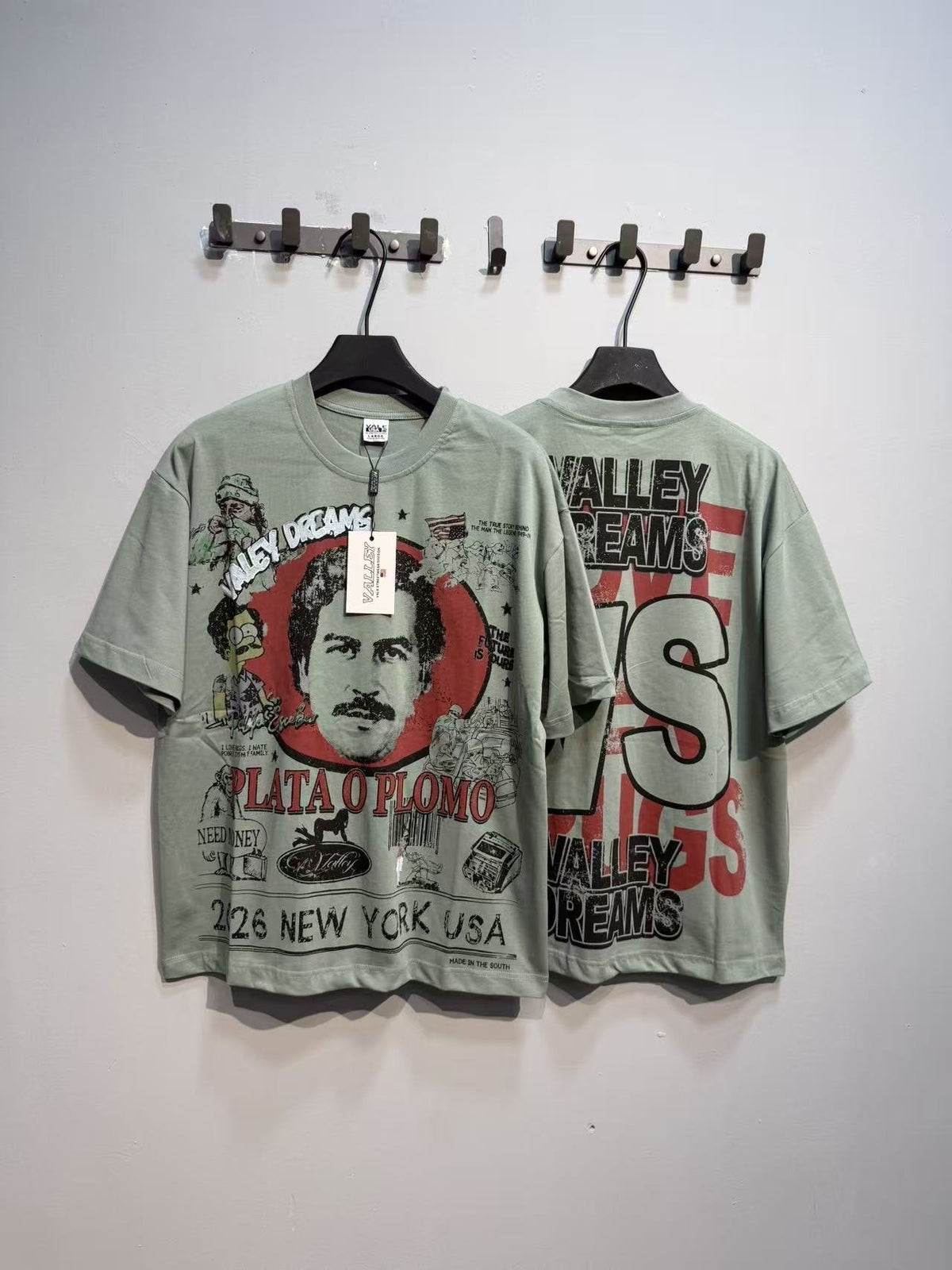 VALLEY Dreams Graphic Short-Sleeve T-Shirt ¡ª context