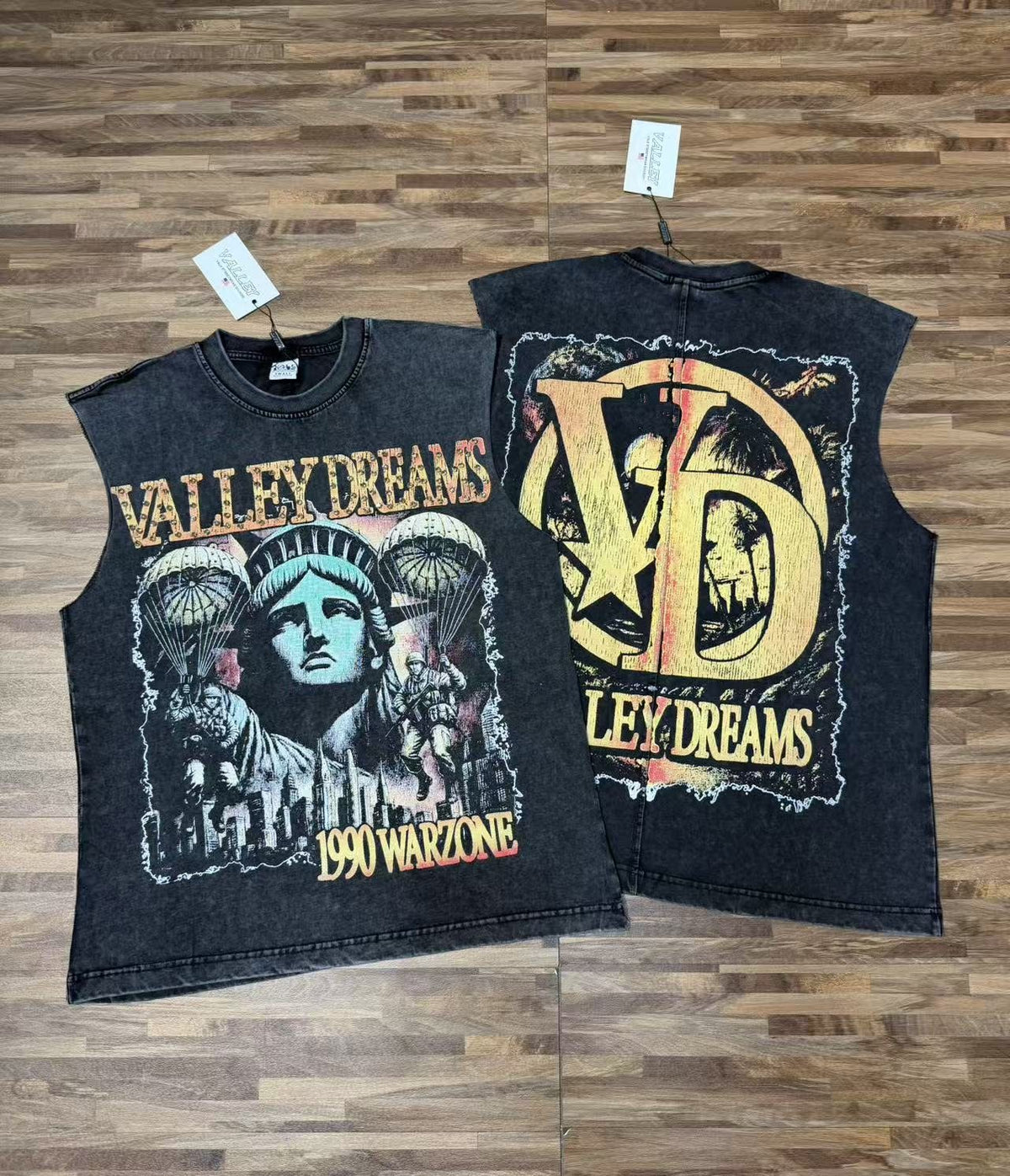 SAINT Valleydreams Graphic Sleeveless T-Shirt ¡ª model