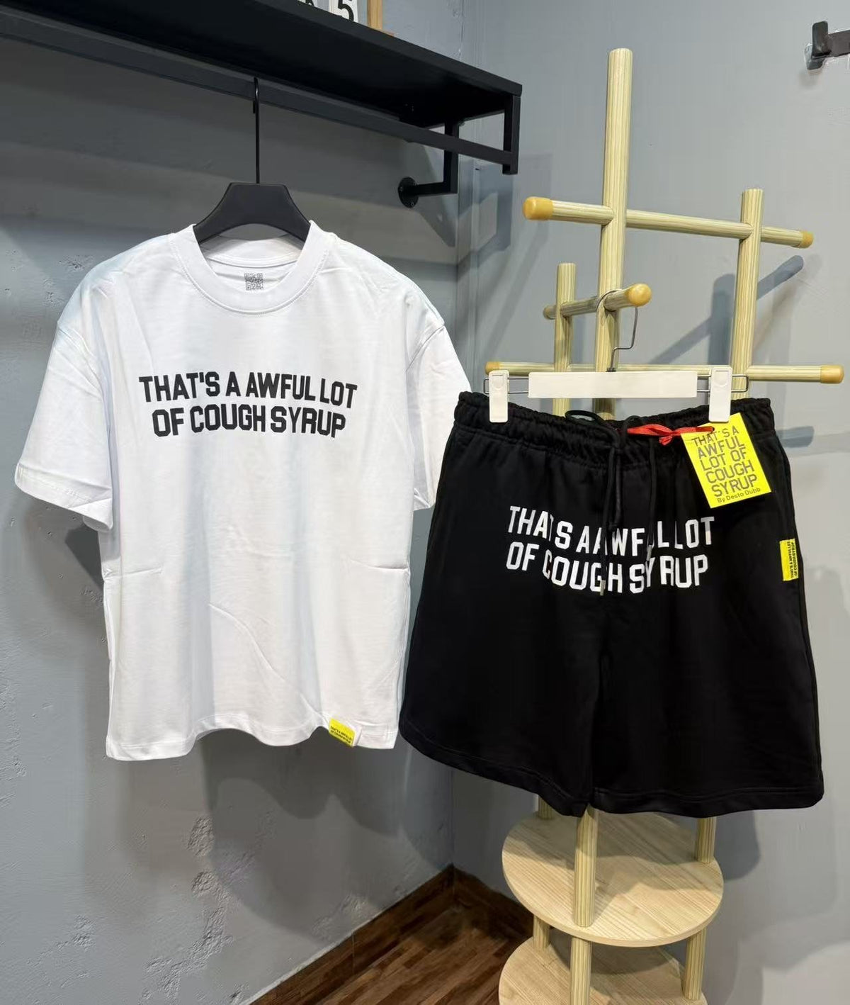 THAT'S A AWFUL LOT OF COUGH SYRUP Bold Wordmark Short-Sleeve Set ¡ª front