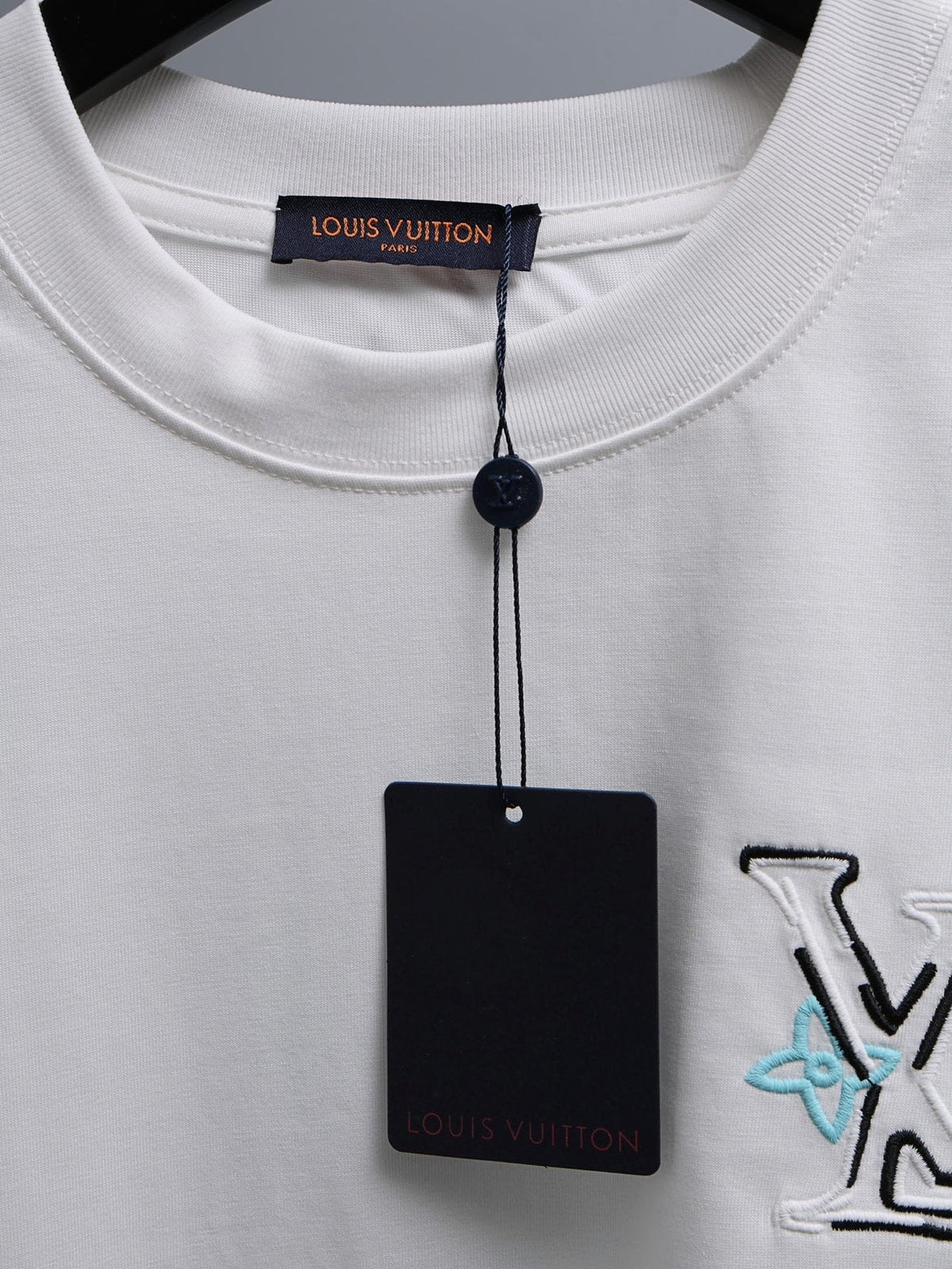 Louis Vuitton*LV White Embroidered Graphic T-Shirt ¡ª hang_tag