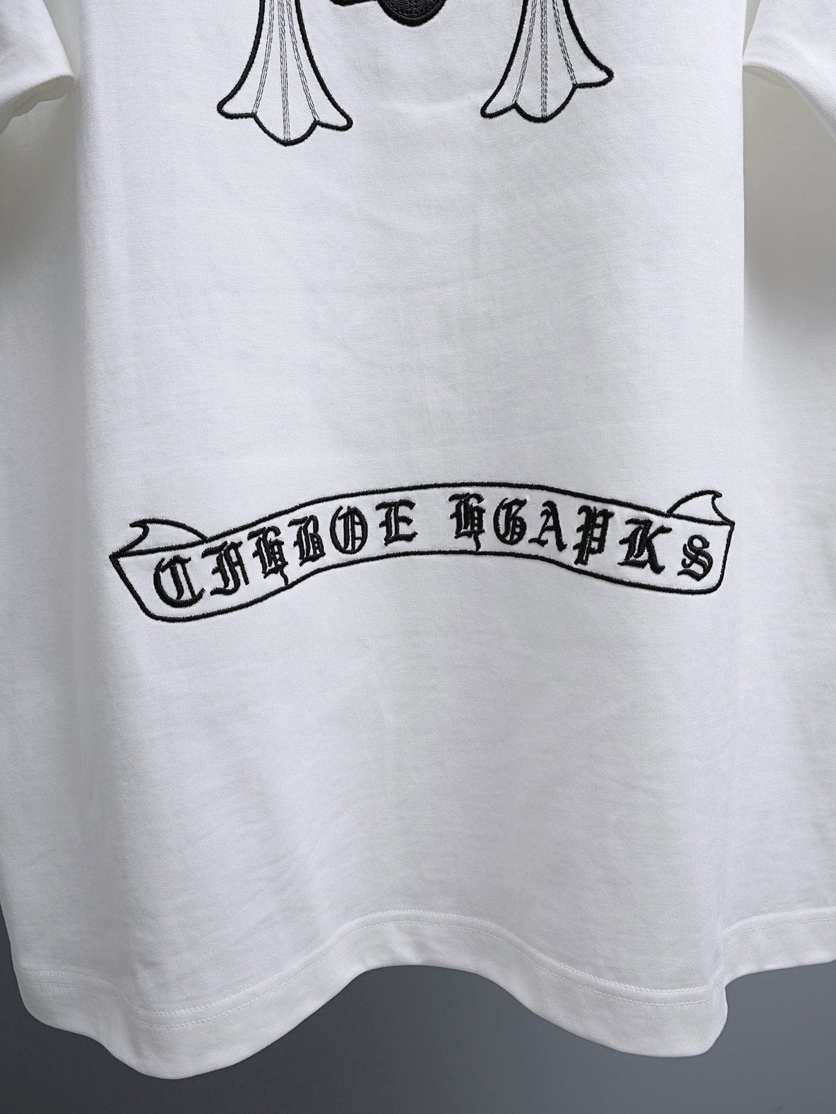 Chrome Hearts Cross & Floral Embroidered T-Shirt ¡ª detail