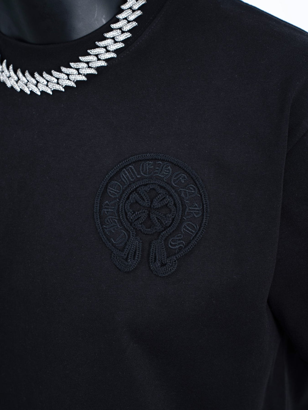 Chrome Hearts Horseshoe Embroidered Short-Sleeve T-Shirt ¡ª detail
