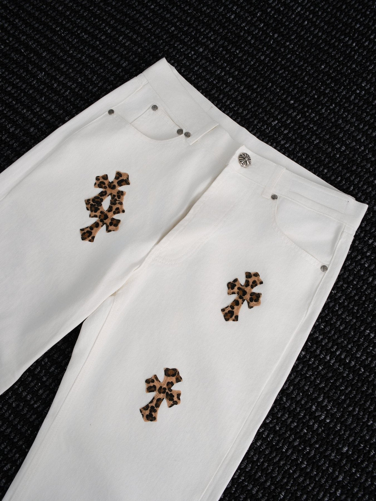 Chrome Hearts Leopard Cross Patch White Jeans ¡ª detail