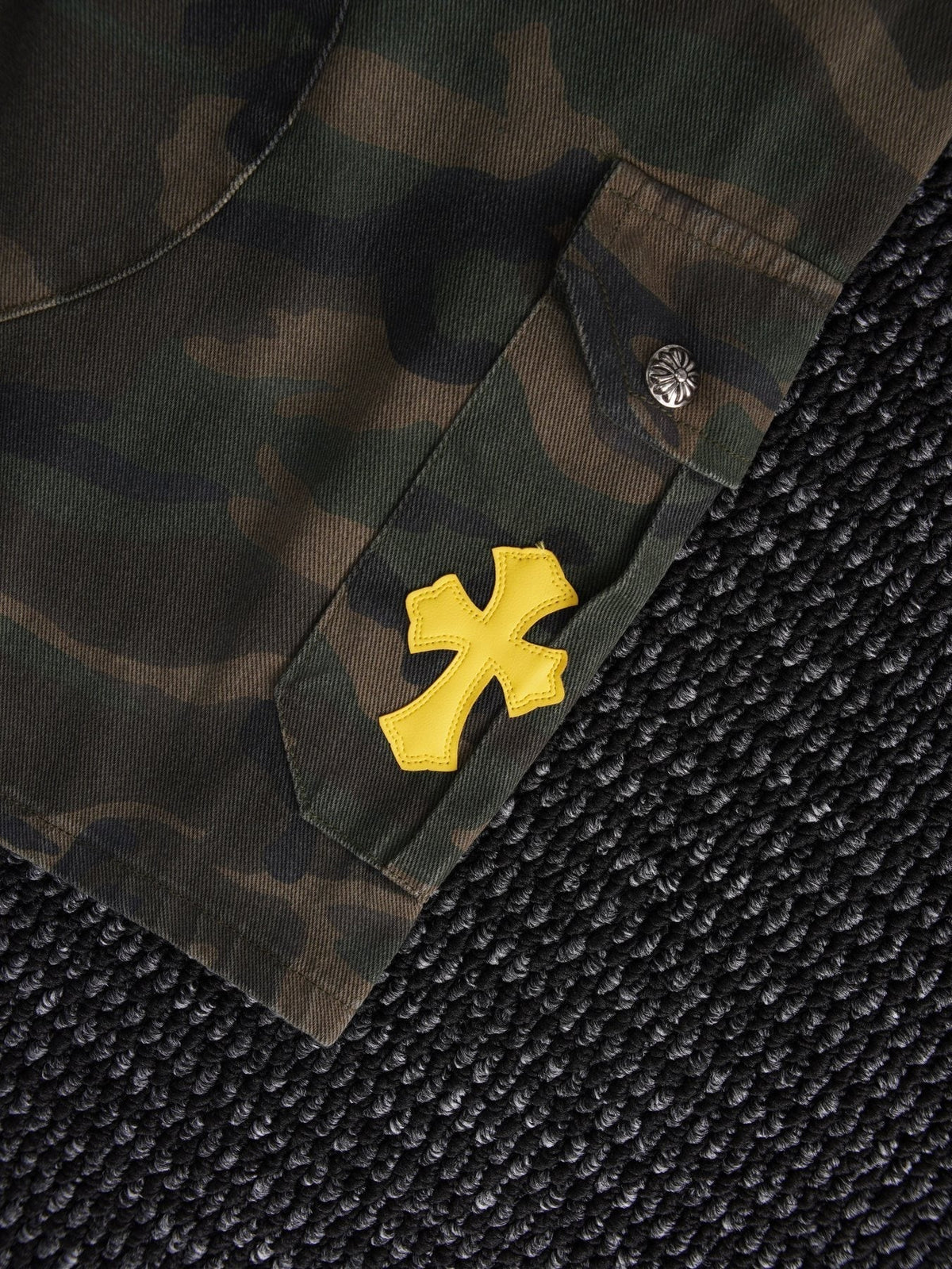 Chrome Hearts Camouflage Cross Patch Cargo Shorts ¡ª detail