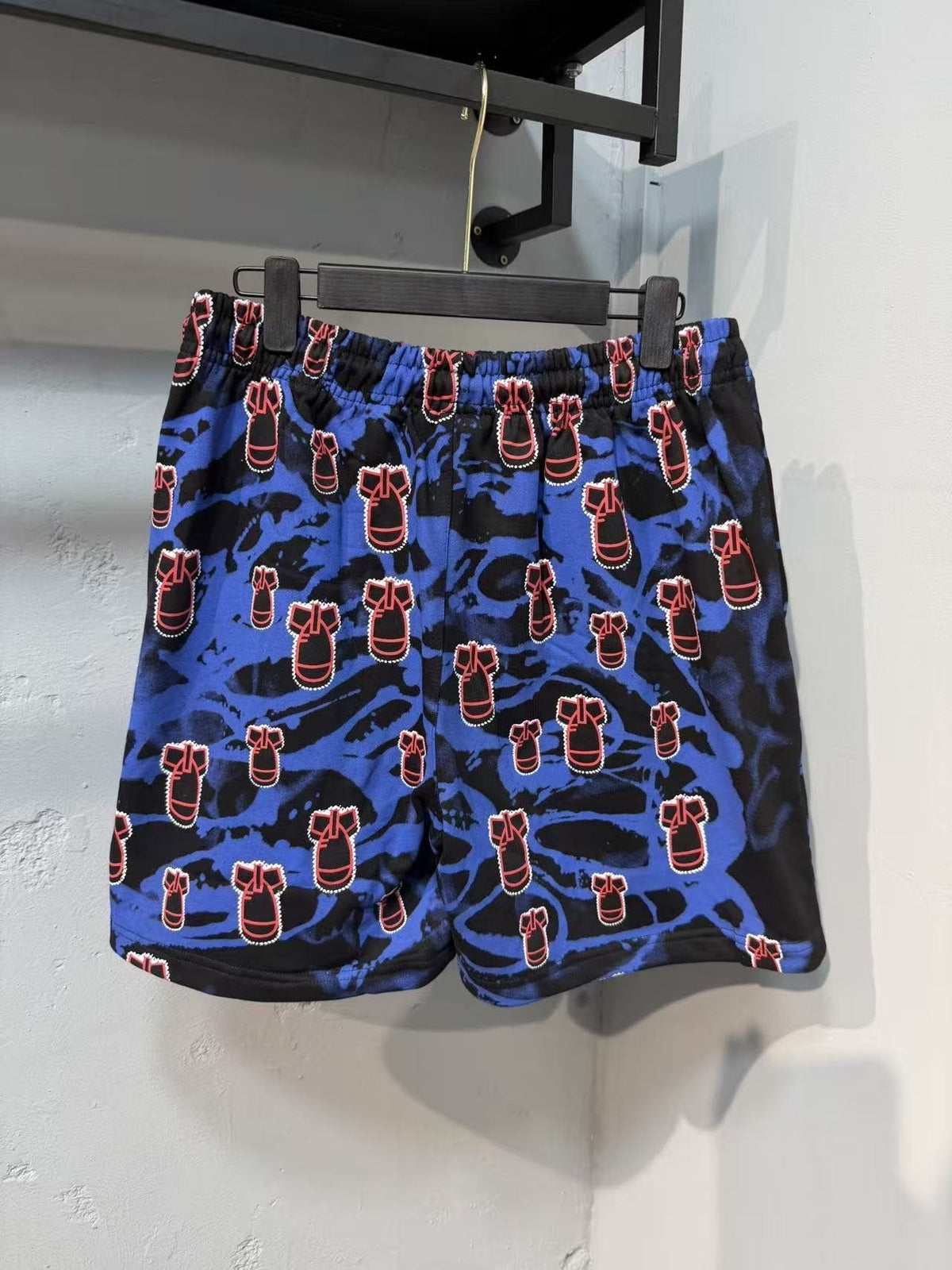 ASAALL All-Over Graphic Elastic Waist Shorts ¡ª back