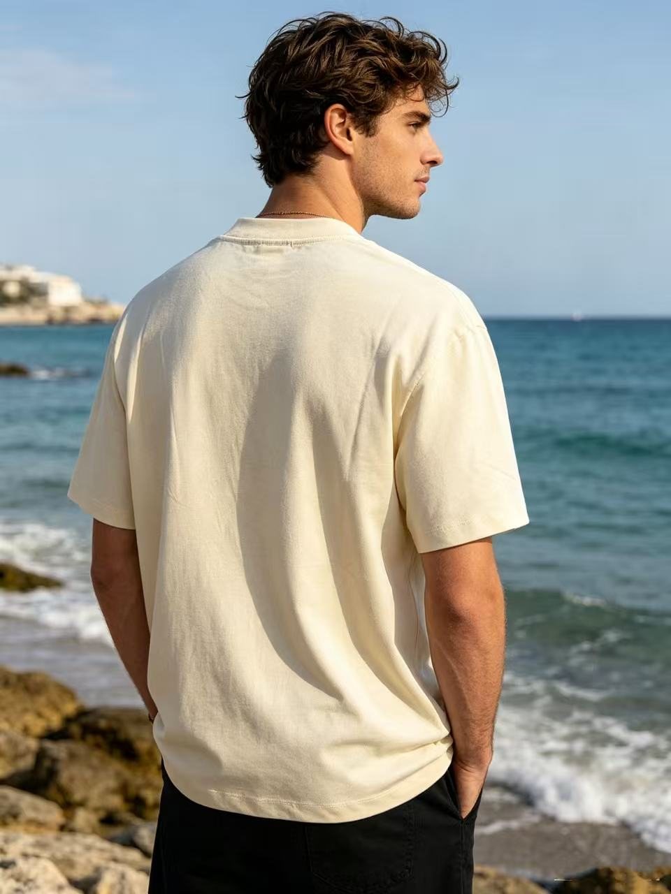 SAINT Eye Jewel Graphic T-Shirt ¡ª model