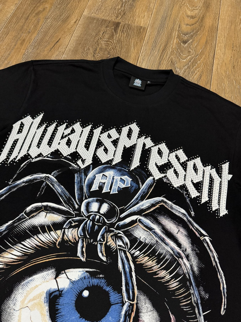 ALWAYS-PRESENT Champion Rhinestone Graphic Short-Sleeve T-Shirt ¡ª detail