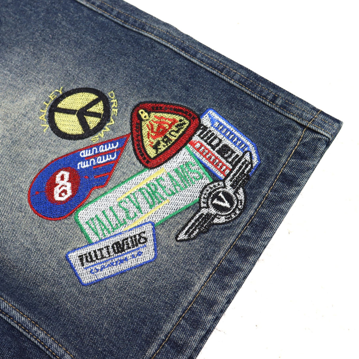 VALE SPORTS DIVISION Patch Embroidered Studded Denim Shorts ¡ª detail