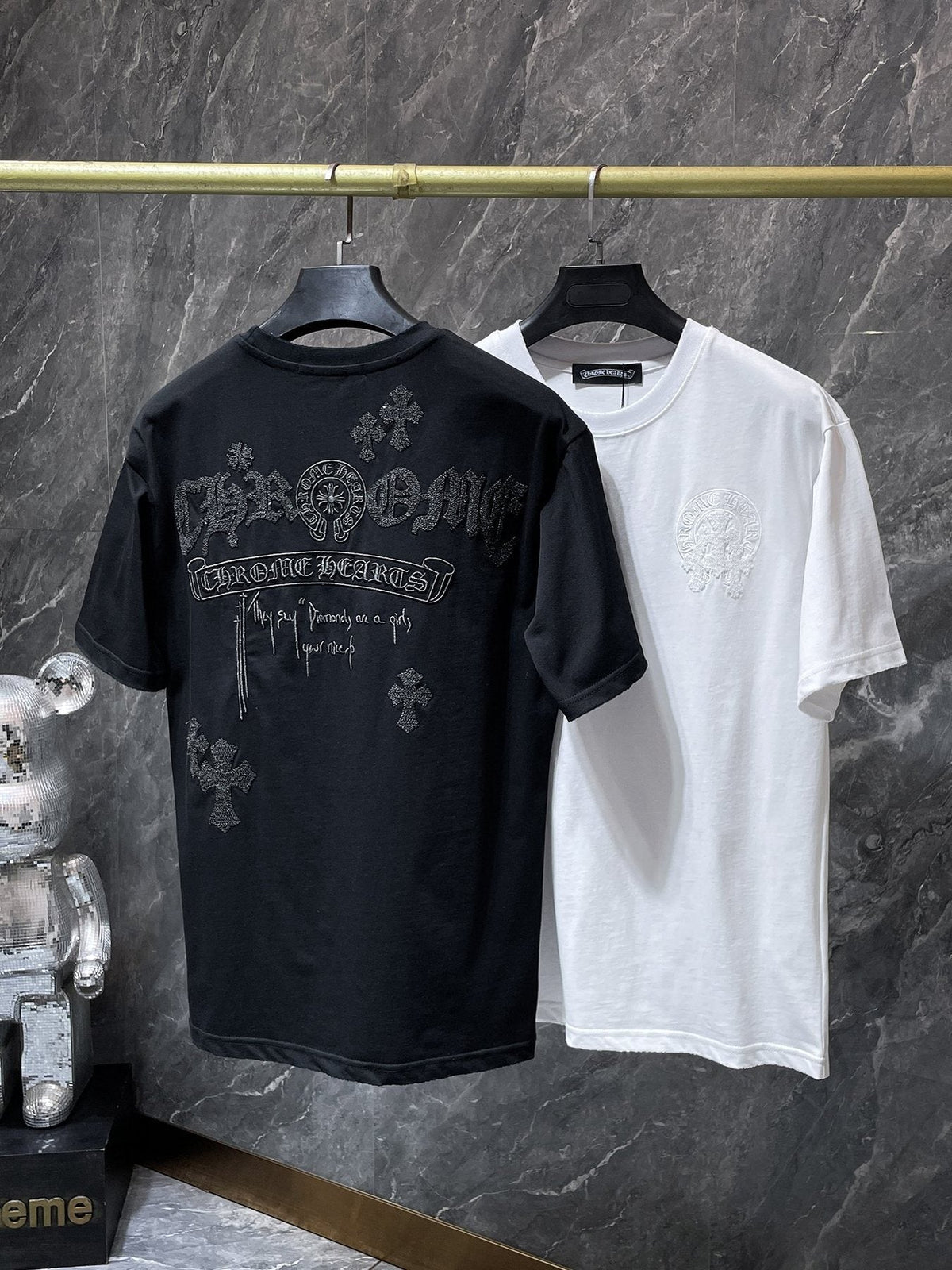 Chrome Hearts Horseshoe & Script Embroidered Graphic T-Shirt ¡ª comparison