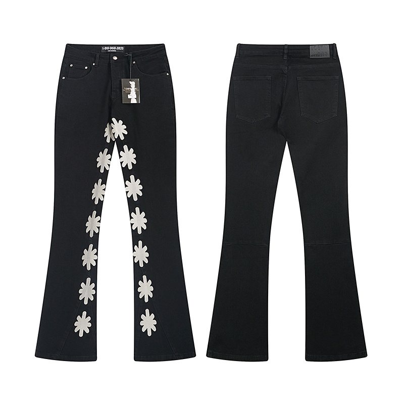 LOSTSHDWS Floral Applique Flared Jeans ¡ª hero